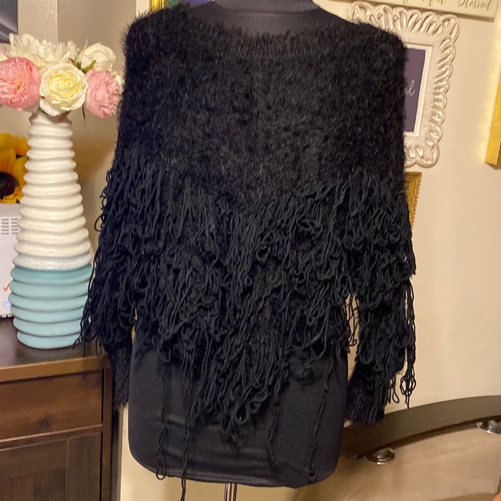 Verty women faux fur poncho lightweight sweater top one size with fringe